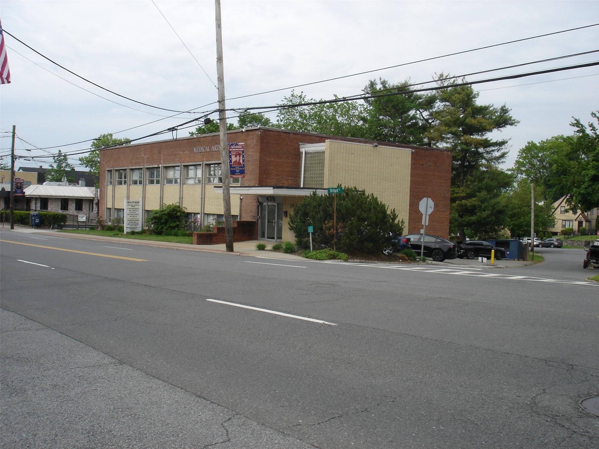 475 White Plains Road, Eastchester, NY 10709