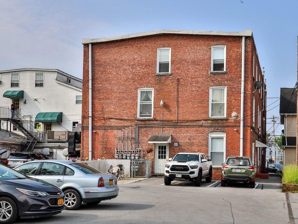 11 Goshen Avenue, Washingtonville, NY 10992