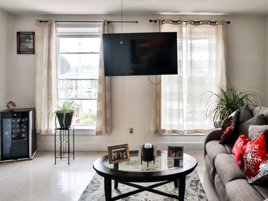 11 Goshen Avenue, Washingtonville, NY 10992