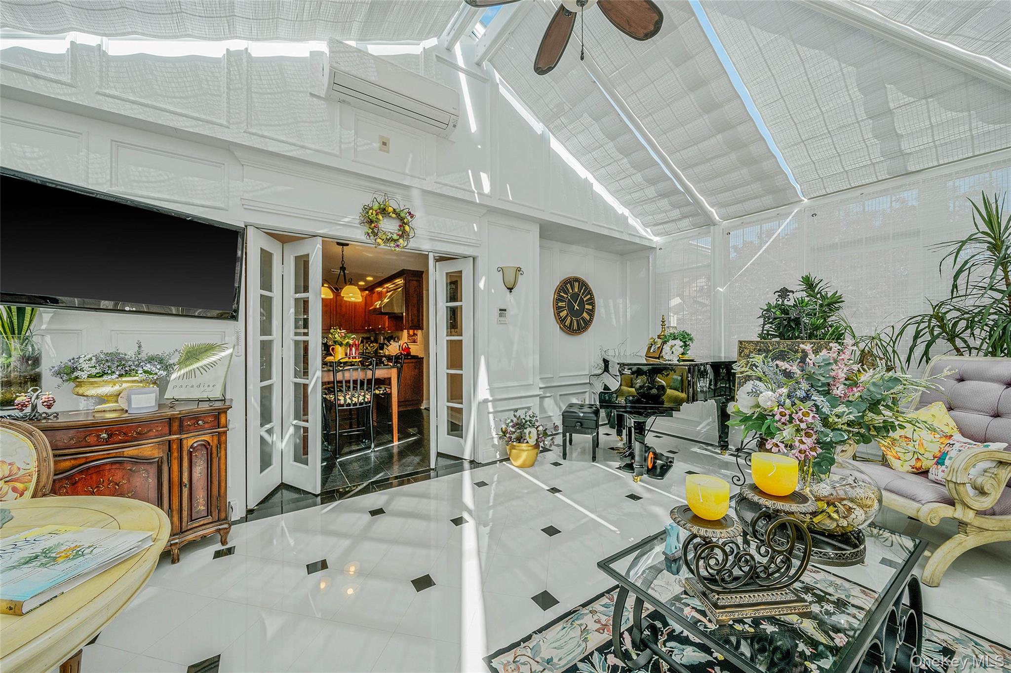 100 Mark Lane, Atlantic Beach, NY 11509