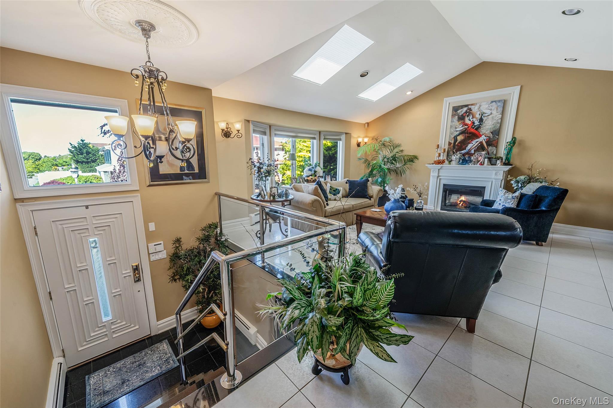 100 Mark Lane, Atlantic Beach, NY 11509