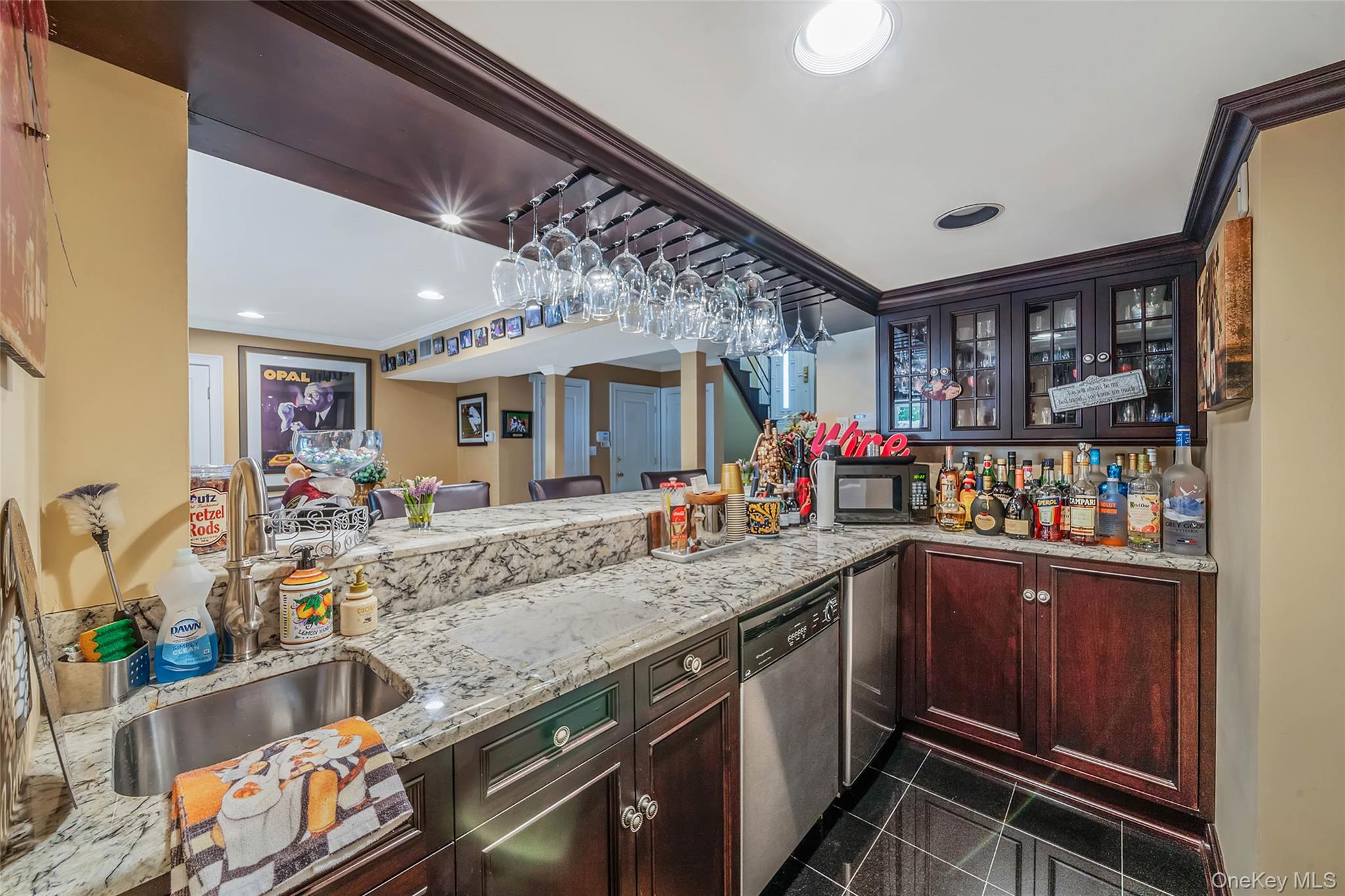 100 Mark Lane, Atlantic Beach, NY 11509