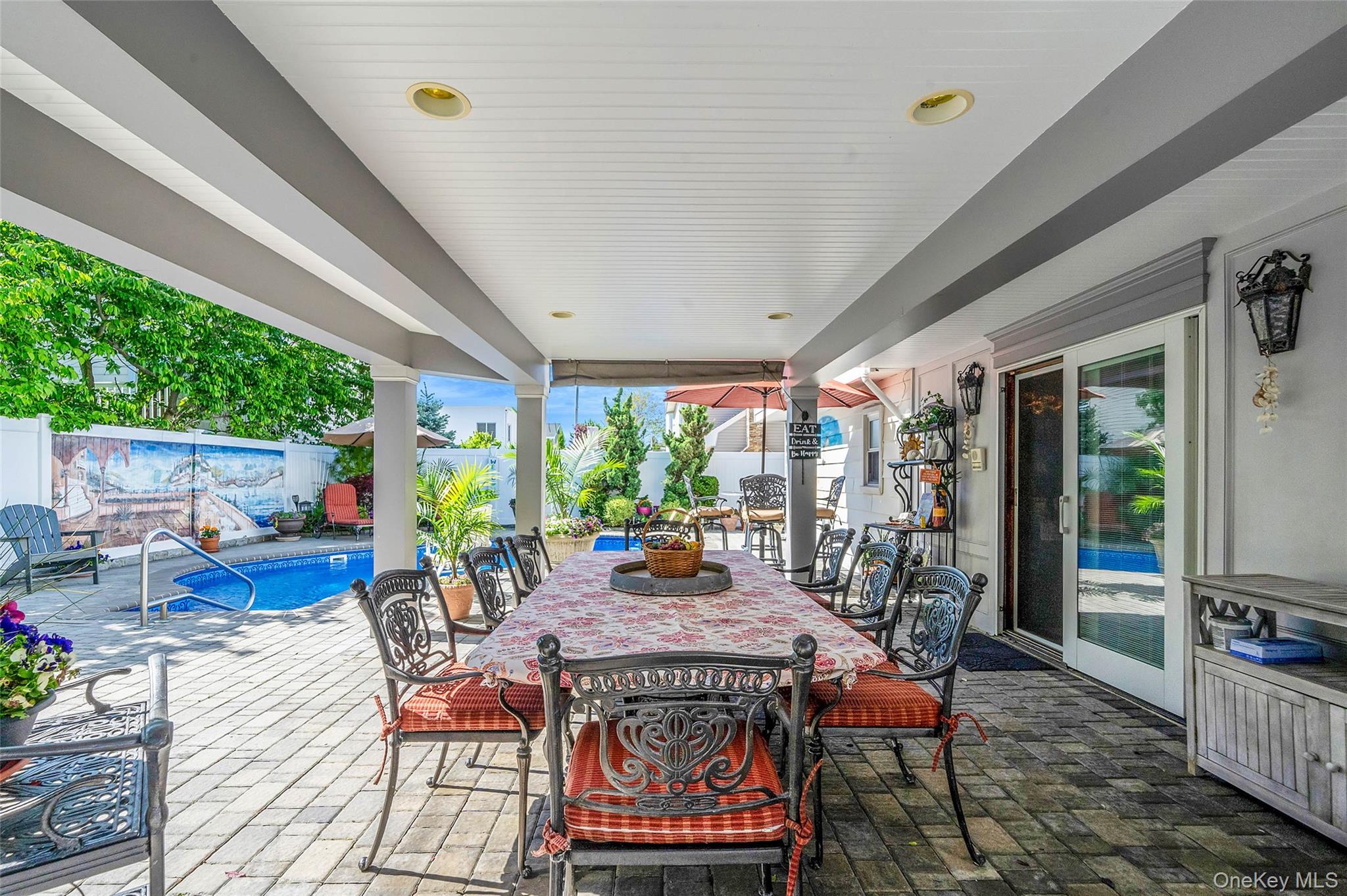 100 Mark Lane, Atlantic Beach, NY 11509