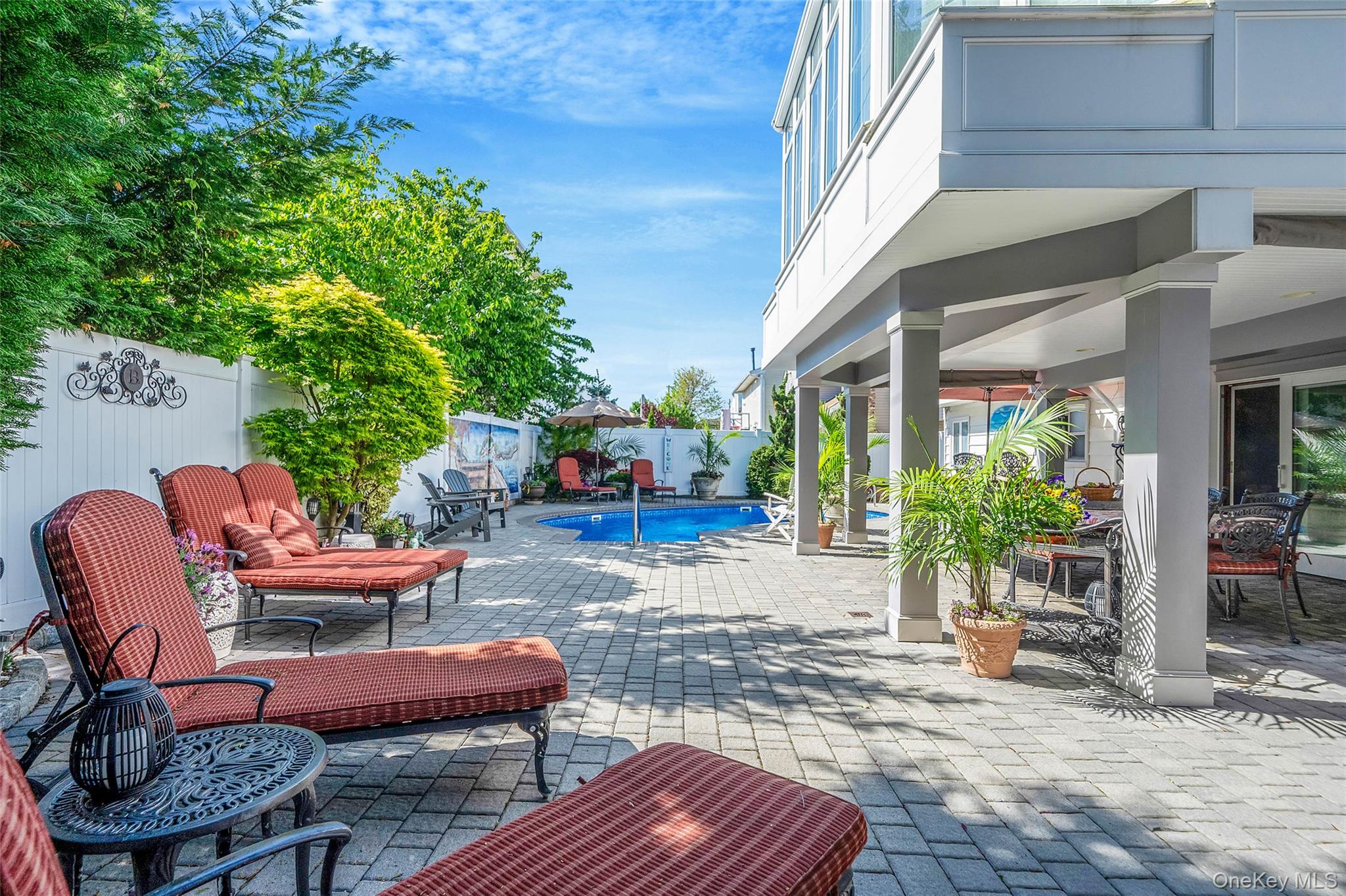 100 Mark Lane, Atlantic Beach, NY 11509