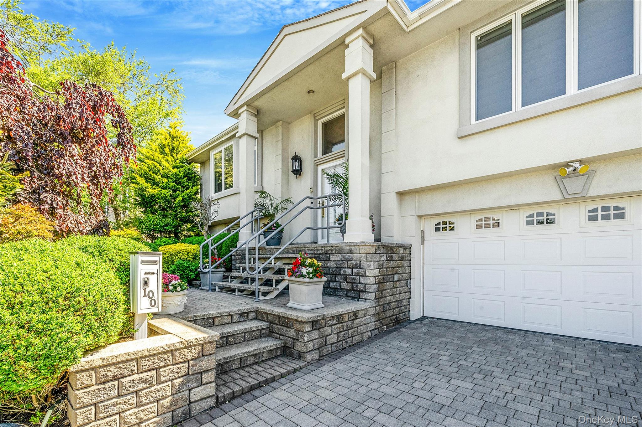 100 Mark Lane, Atlantic Beach, NY 11509