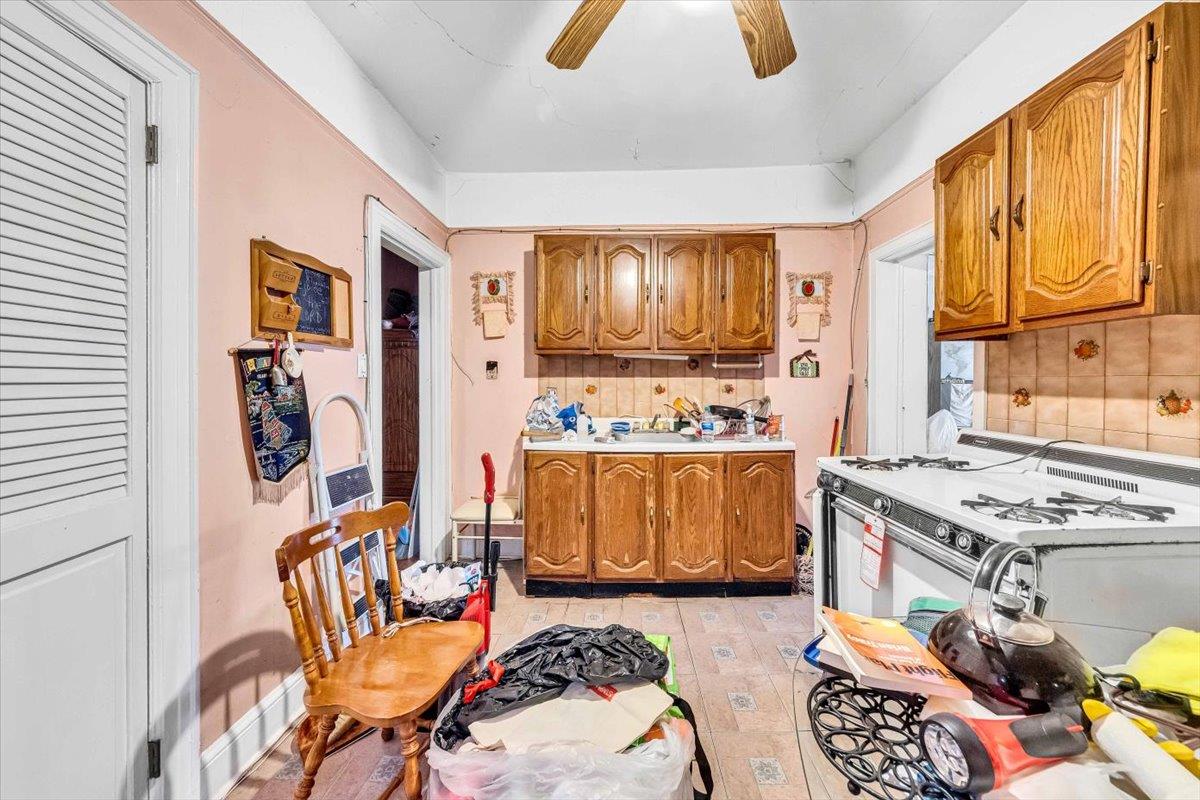 3038 Tiemann Avenue, Bronx, NY 10469