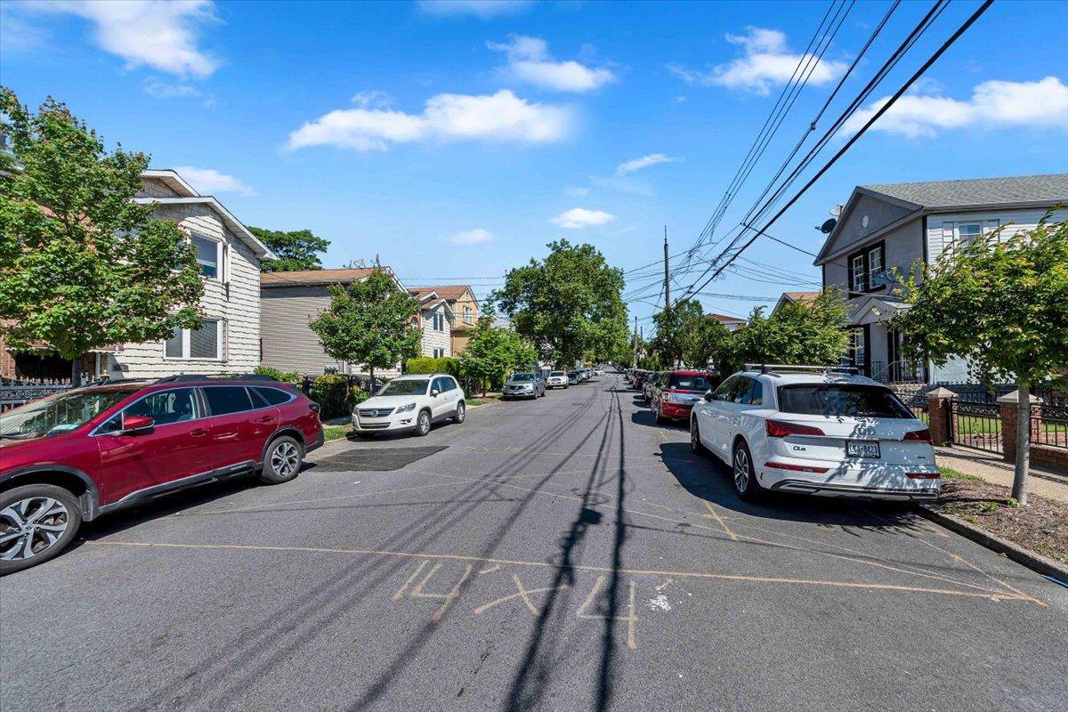 3038 Tiemann Avenue, Bronx, NY 10469