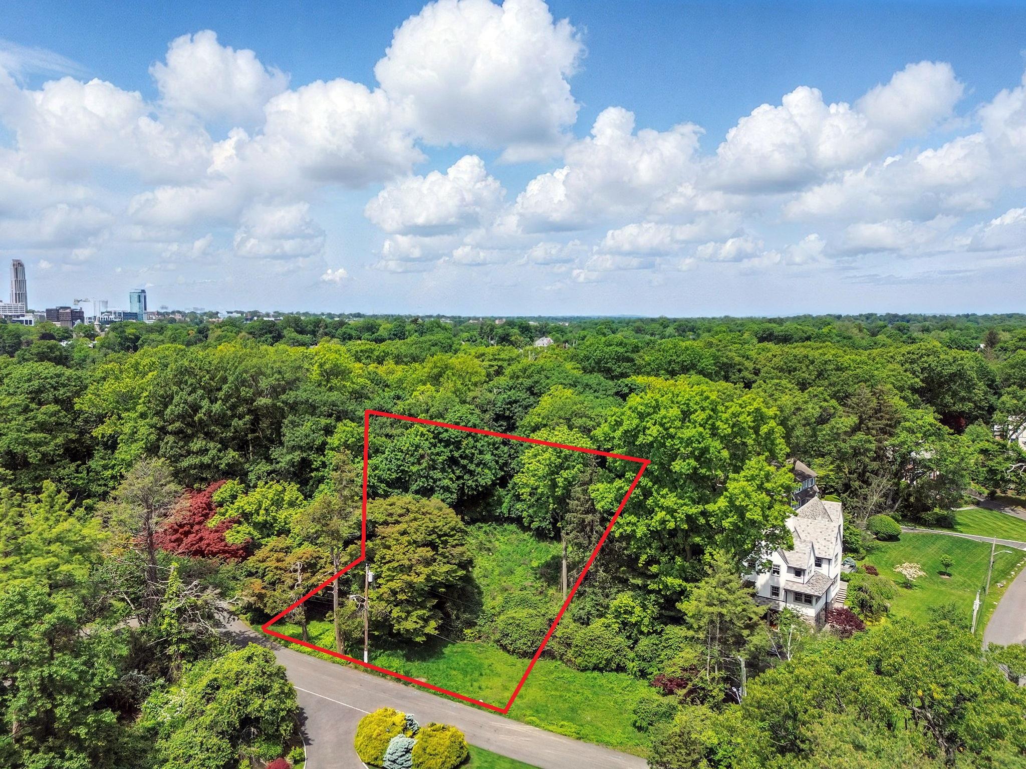 46 Premium Point, New Rochelle, NY 10801