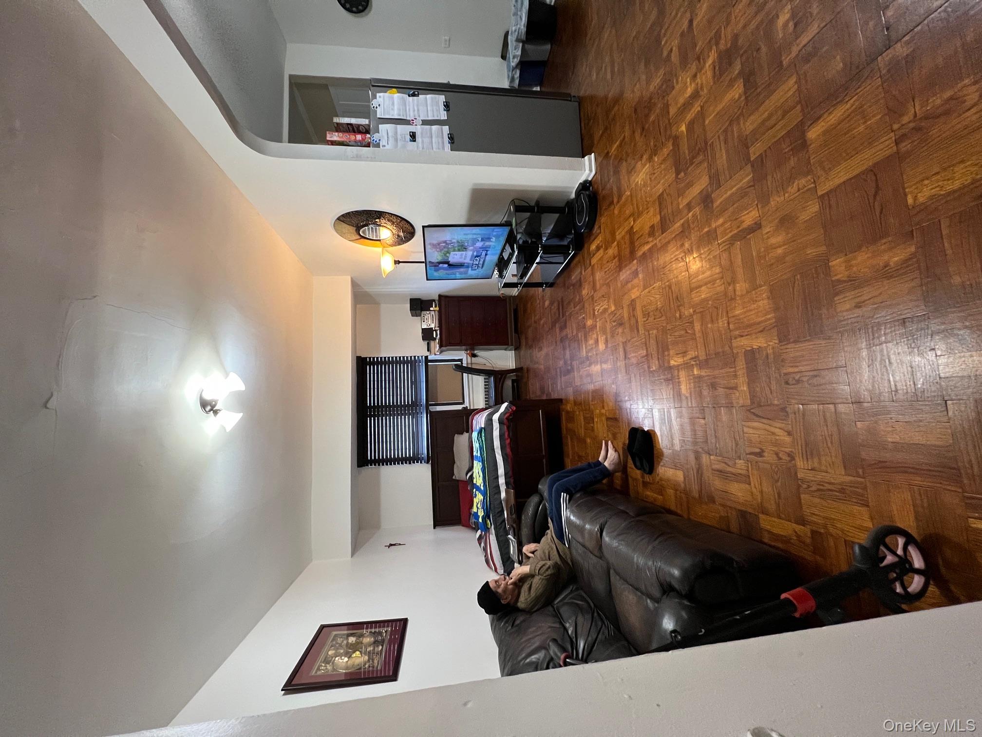 3239 Barker Avenue # L J, Bronx, NY 10467