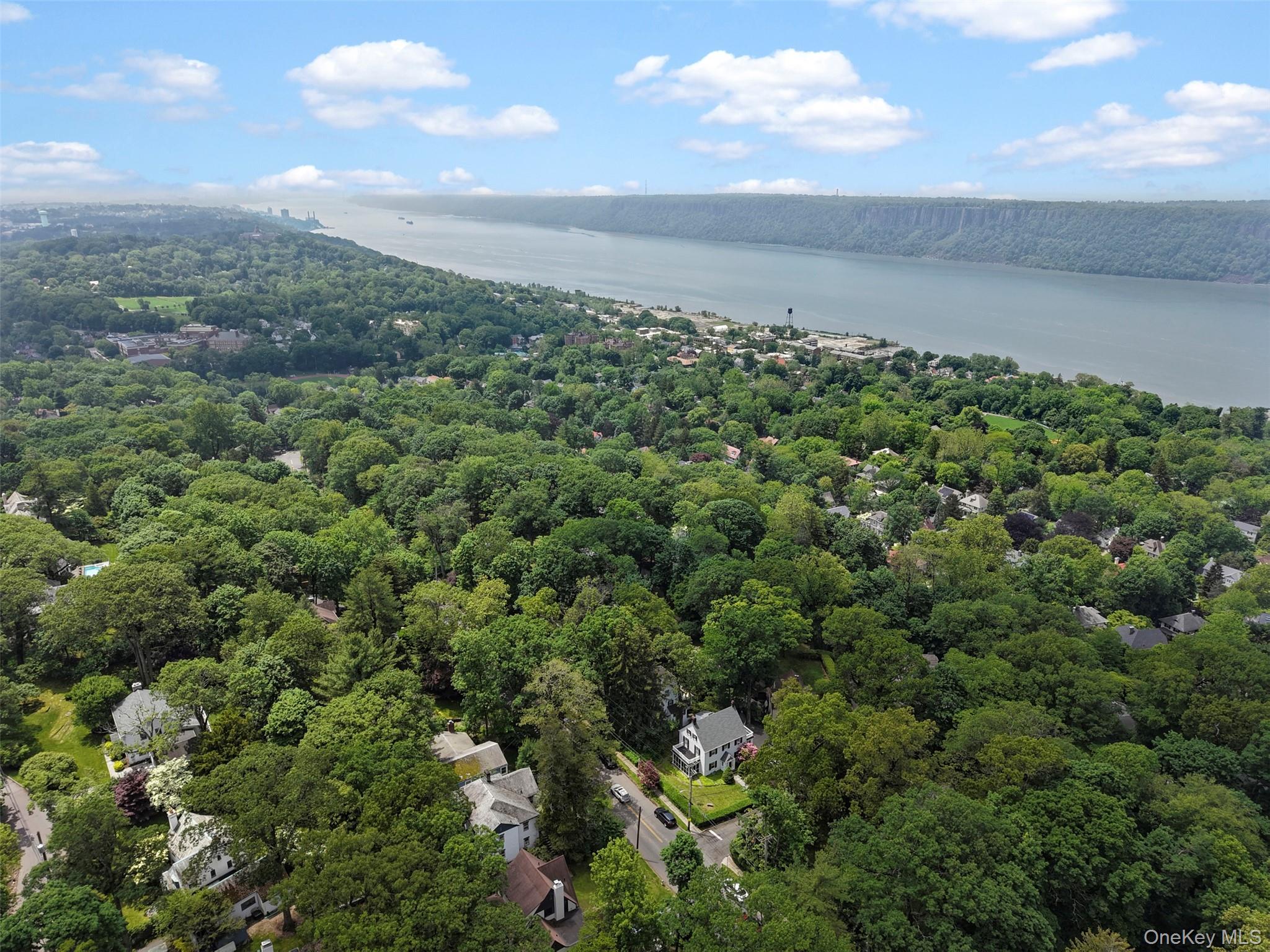 7 Ravine Drive, Hastings-on-Hudson, NY 10706