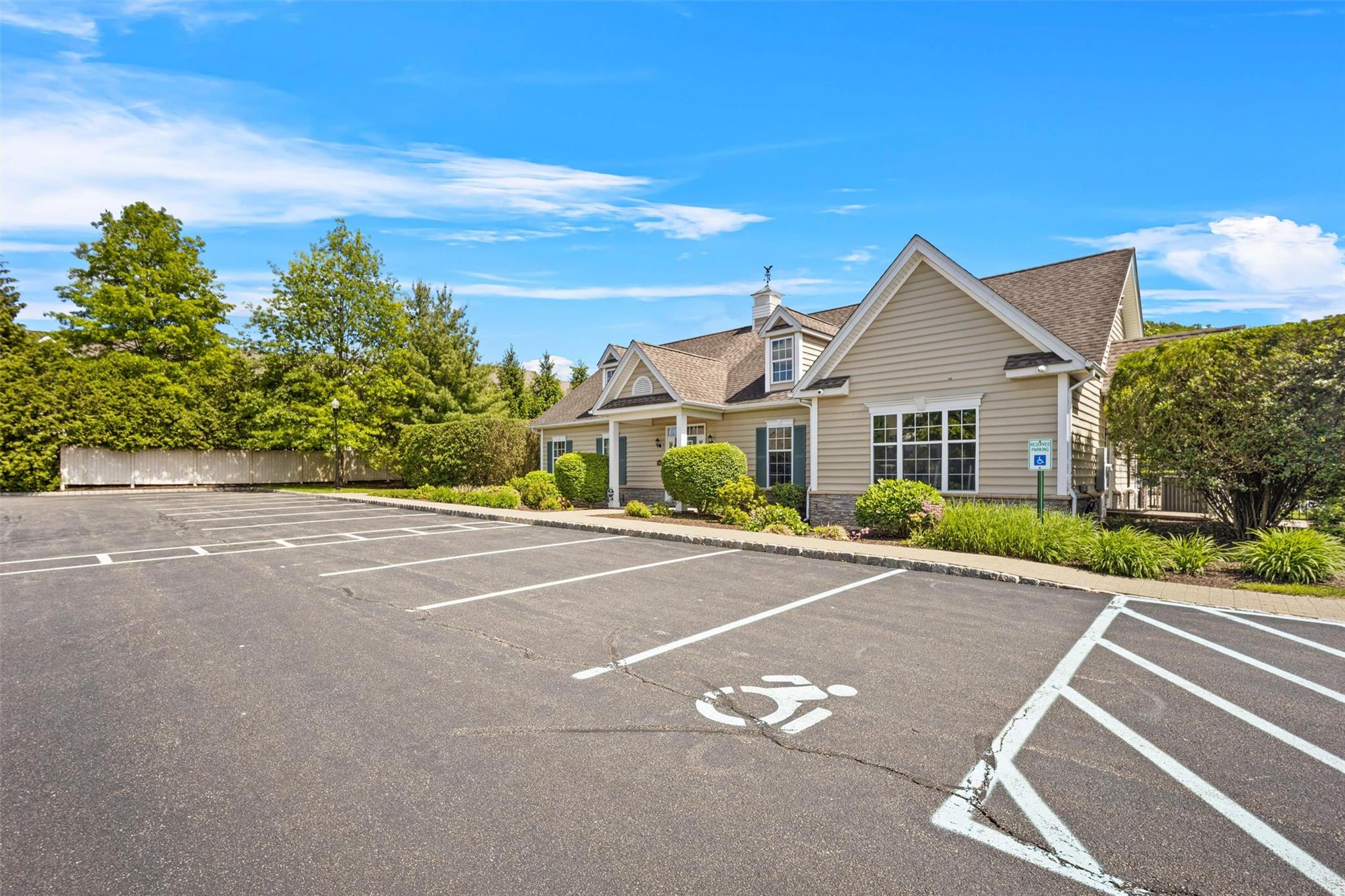 837 Huntington Drive # 152, Fishkill, NY 12524