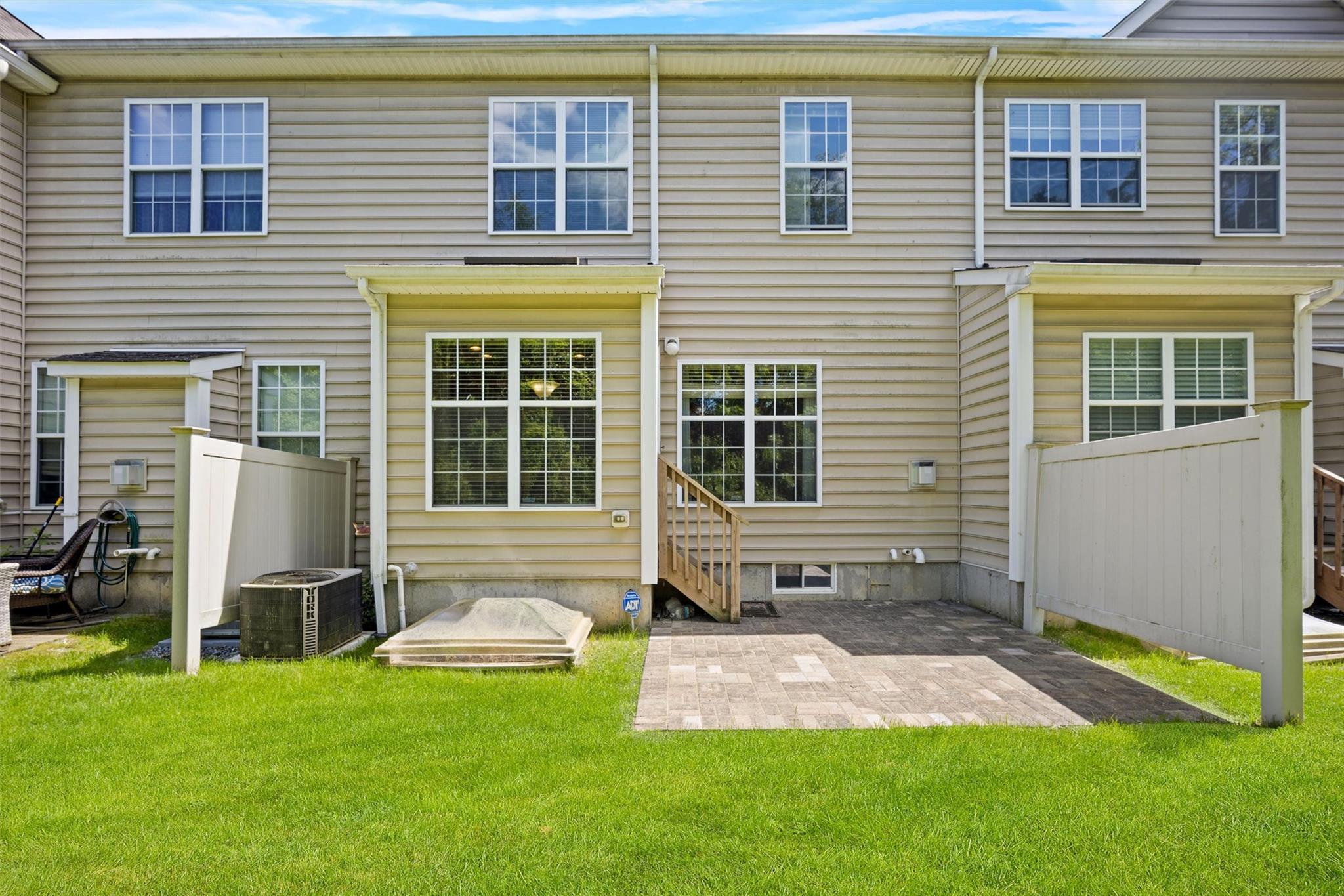 837 Huntington Drive # 152, Fishkill, NY 12524