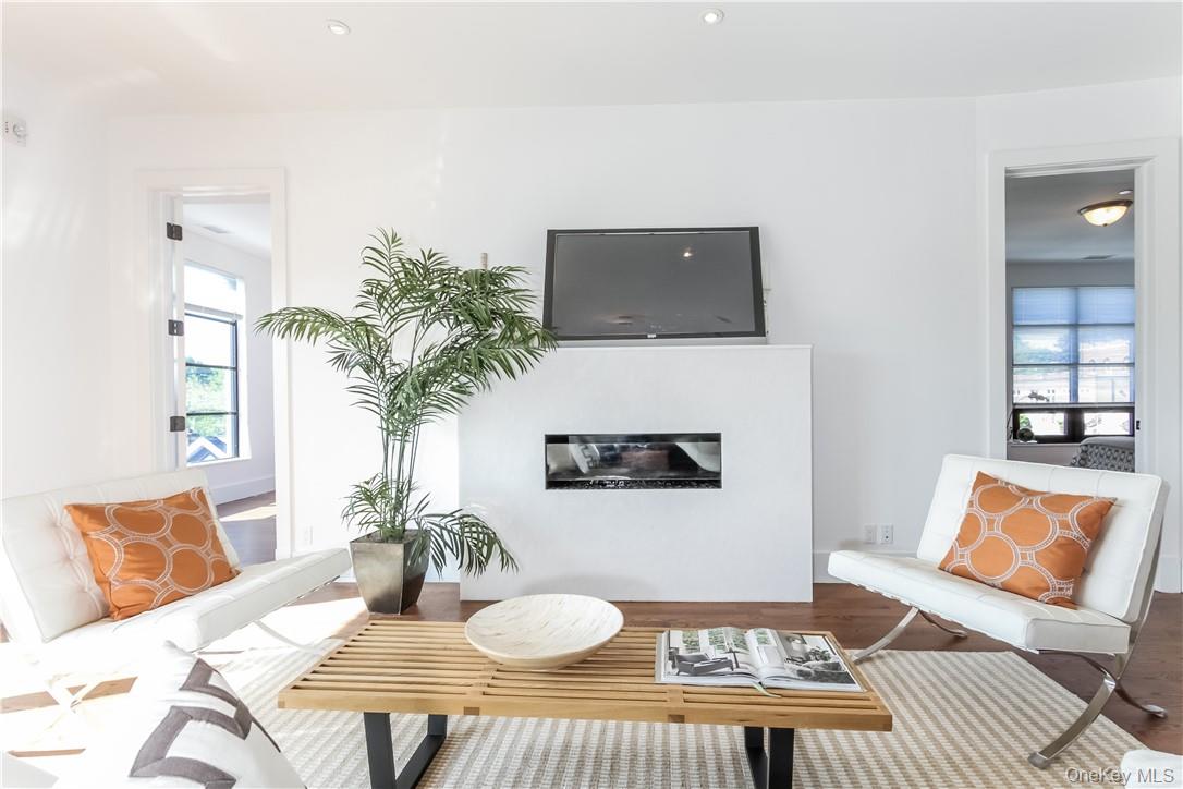 108 Mamaroneck Avenue # 202, Mamaroneck, NY 10543