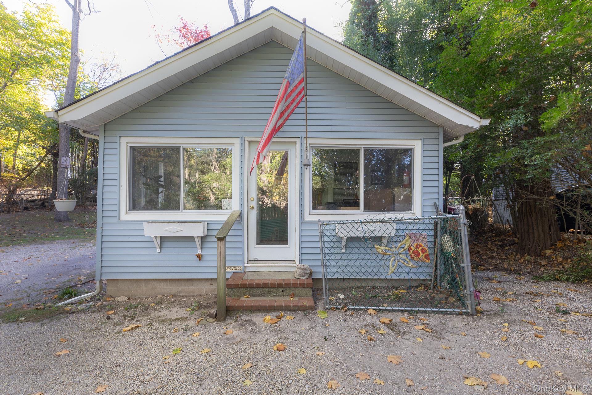 137C Shore Road, Mount Sinai, NY 11766