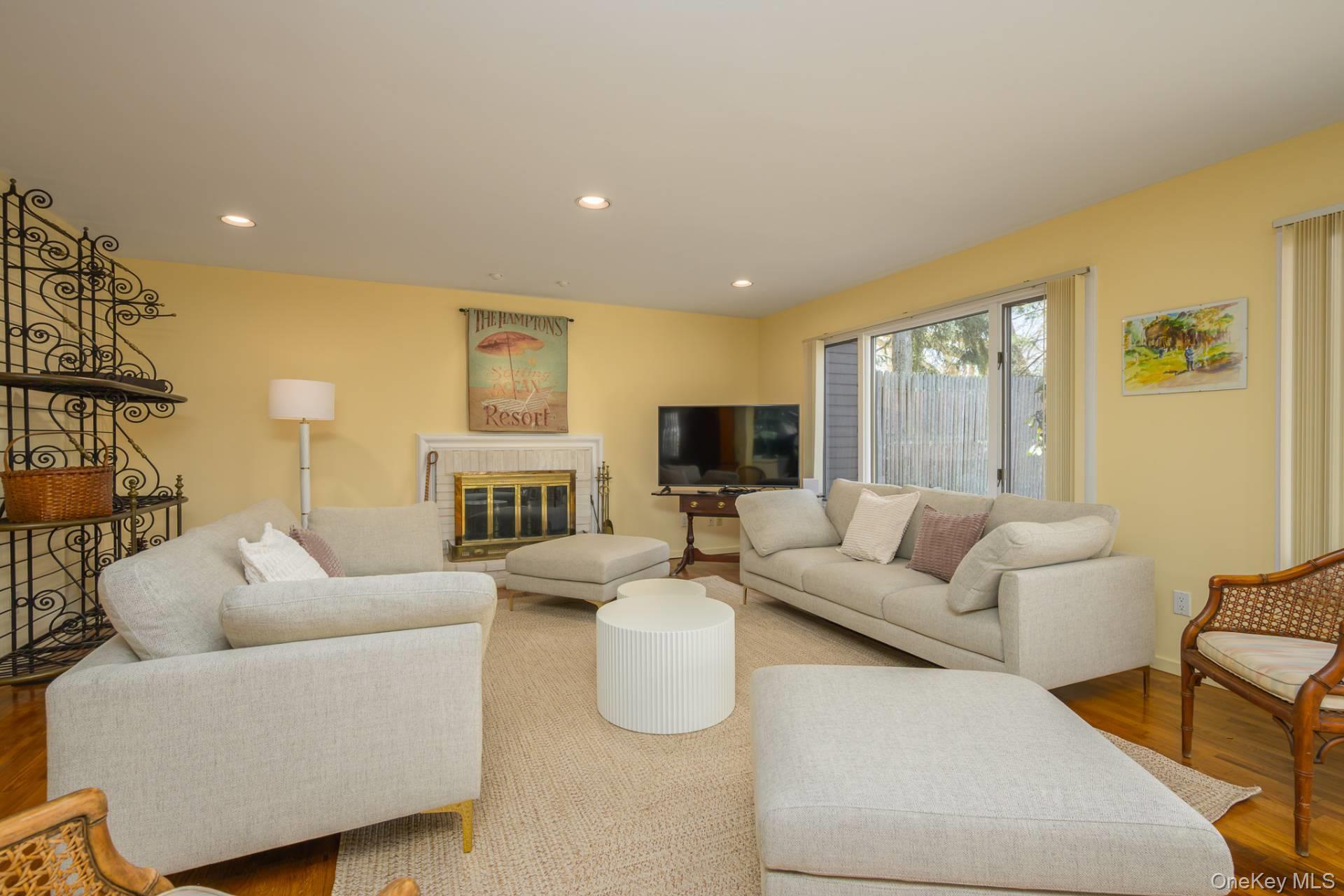 47 Spring Pond Lane, Southampton, NY 11968