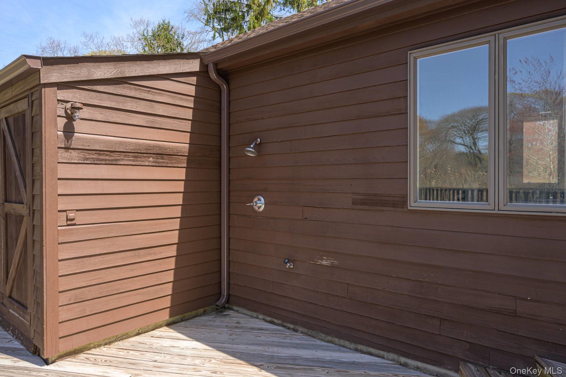 47 Spring Pond Lane, Southampton, NY 11968