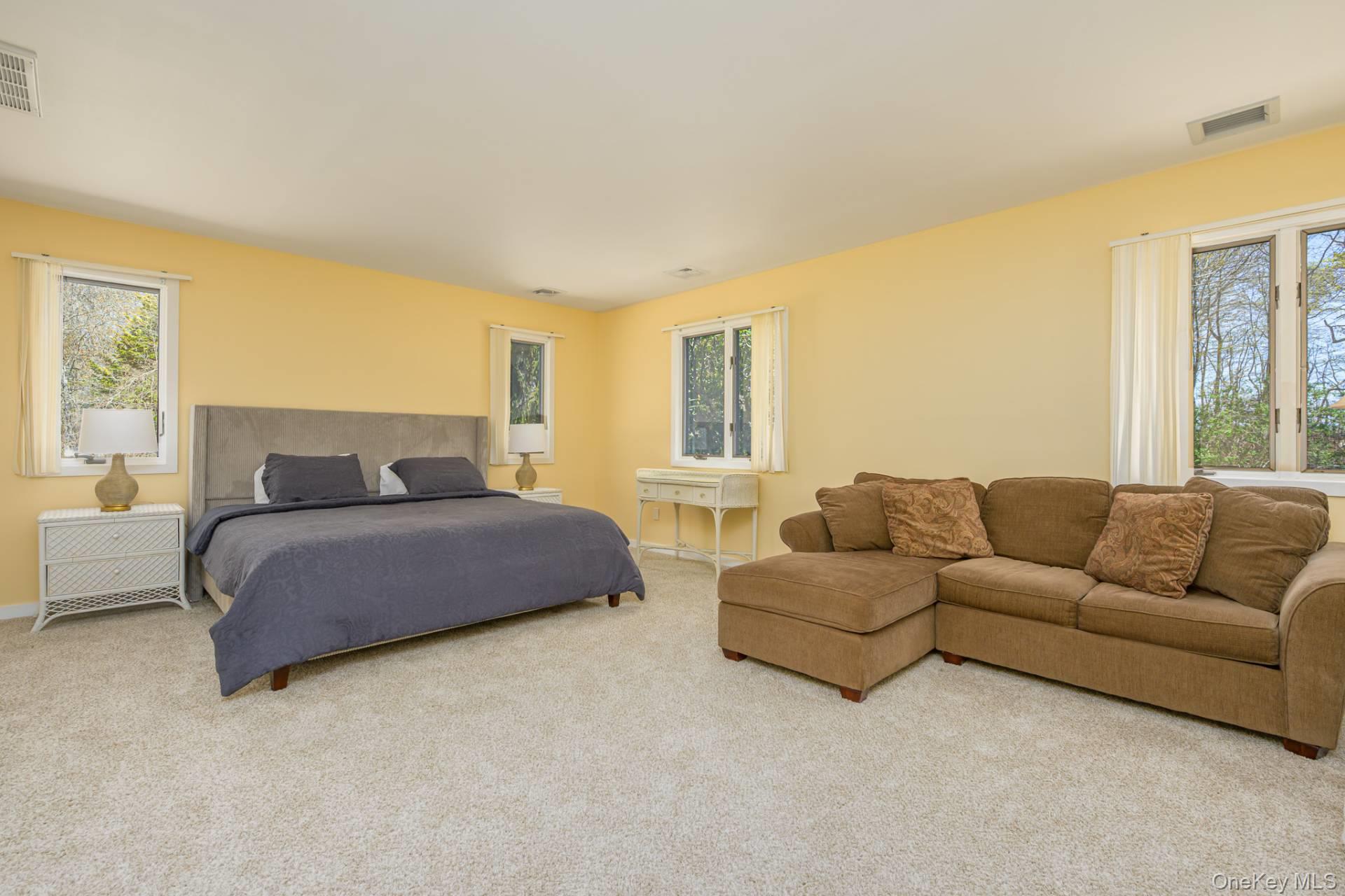 47 Spring Pond Lane, Southampton, NY 11968