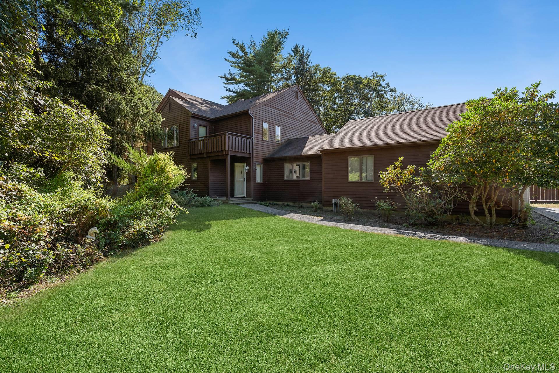 47 Spring Pond Lane, Southampton, NY 11968