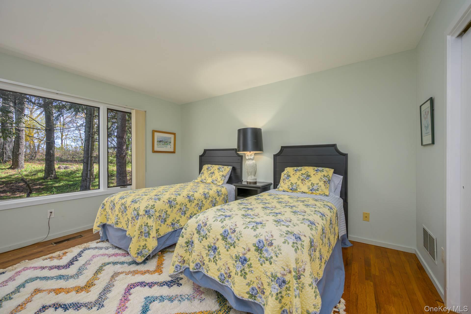 47 Spring Pond Lane, Southampton, NY 11968