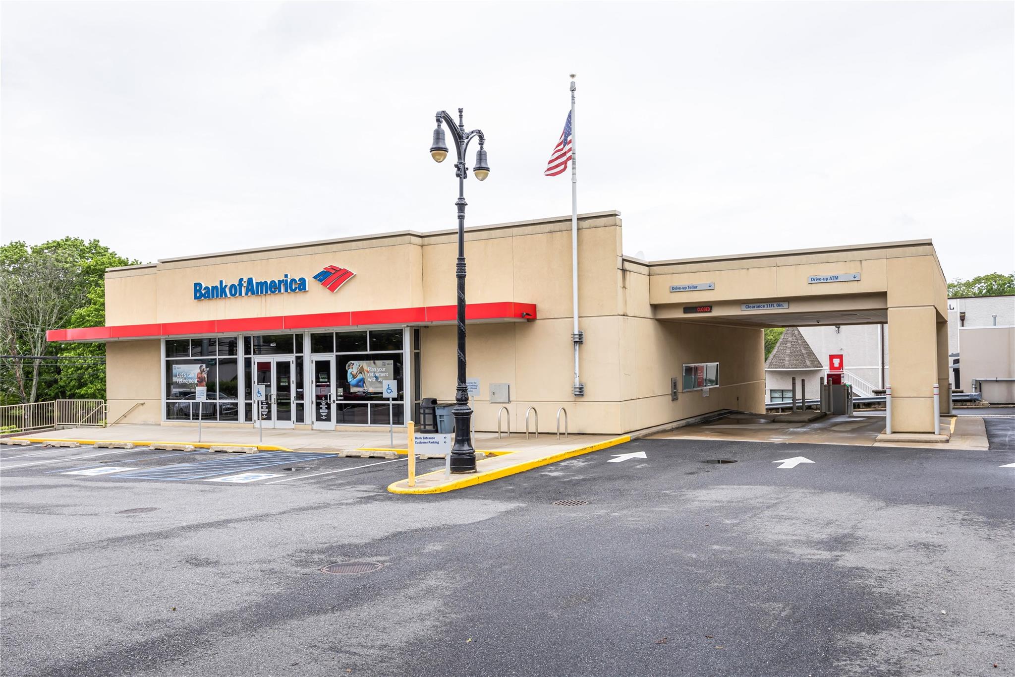 8225 Jericho Turnpike, Woodbury, NY 11797