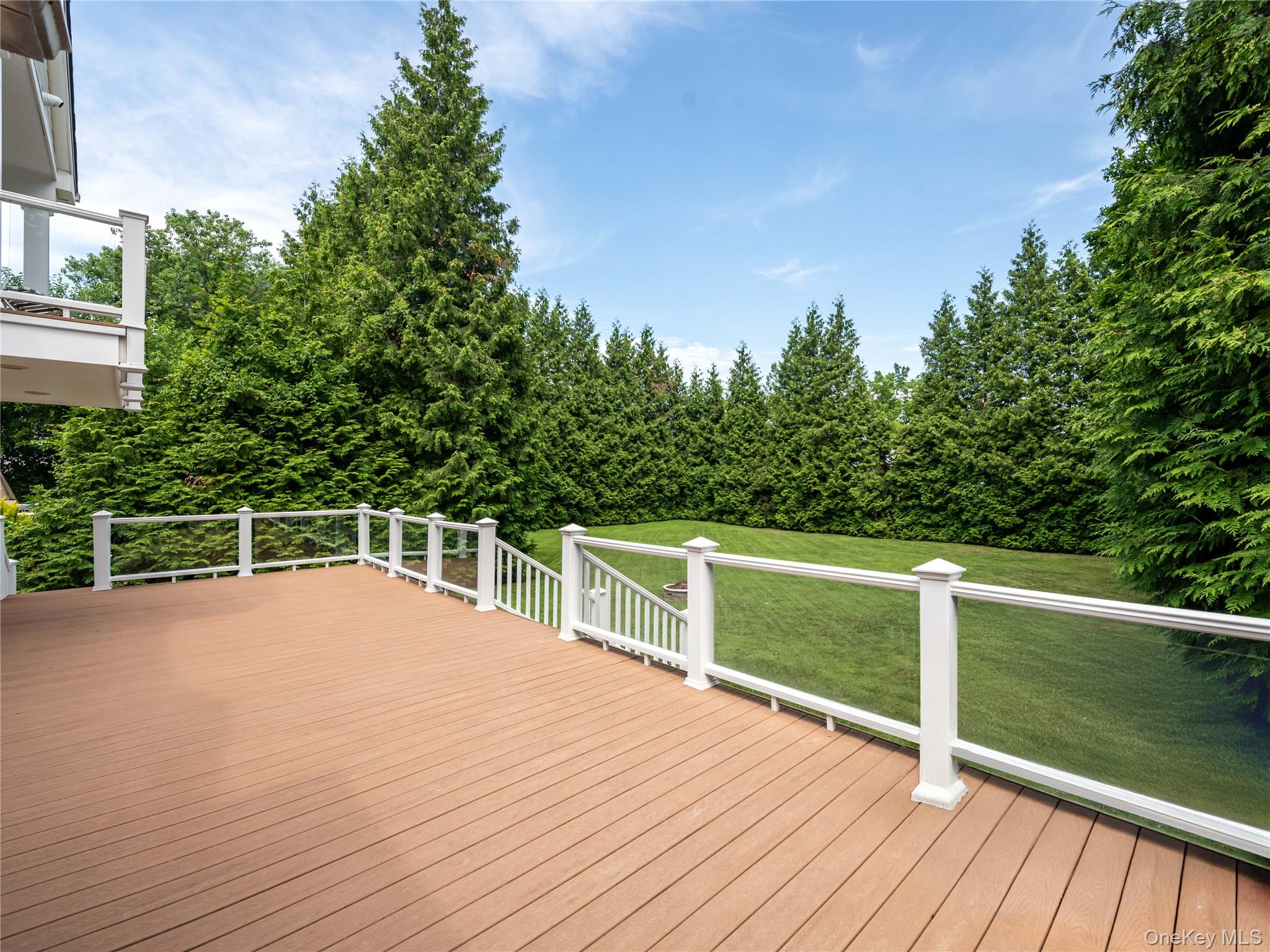 43 Oxford Boulevard, Great Neck, NY 11023