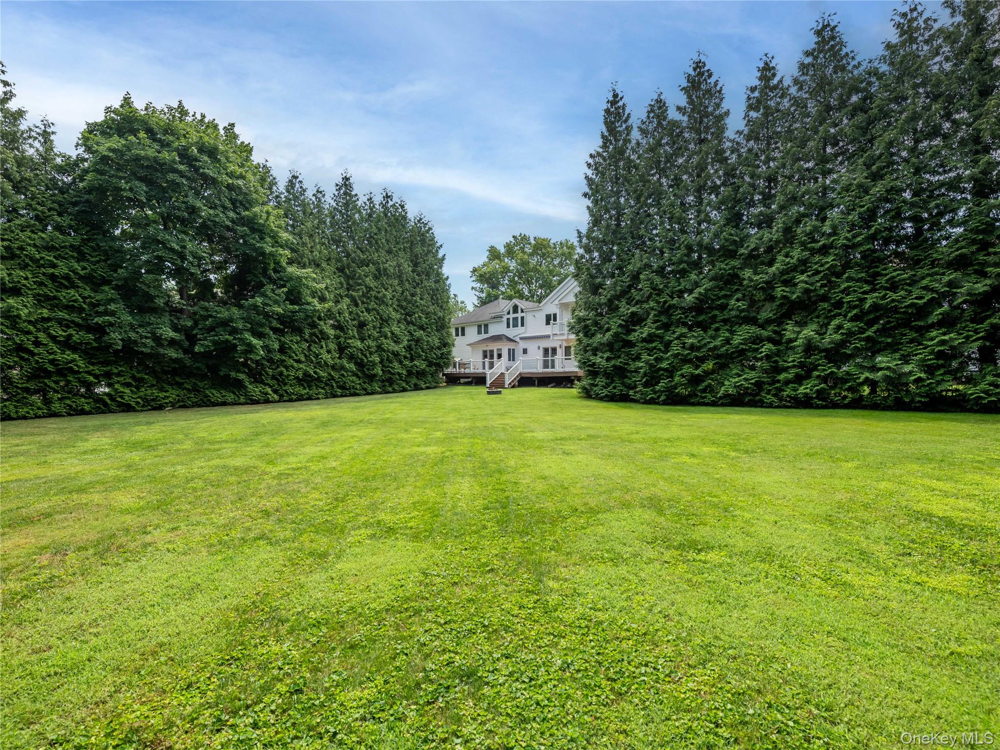 43 Oxford Boulevard, Great Neck, NY 11023