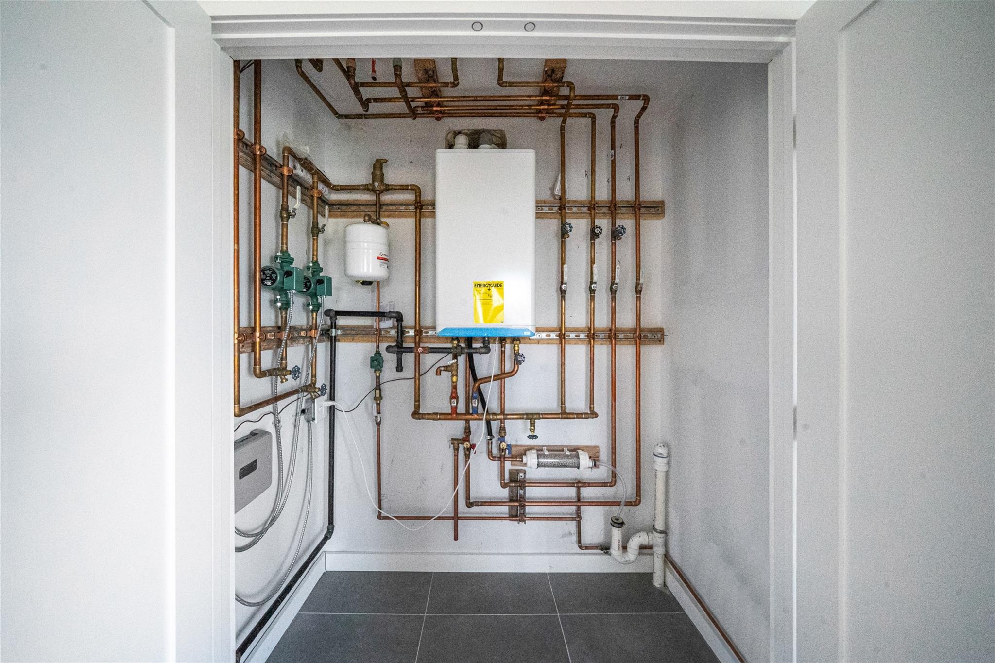 237 Mott Street, Oceanside, NY 11572