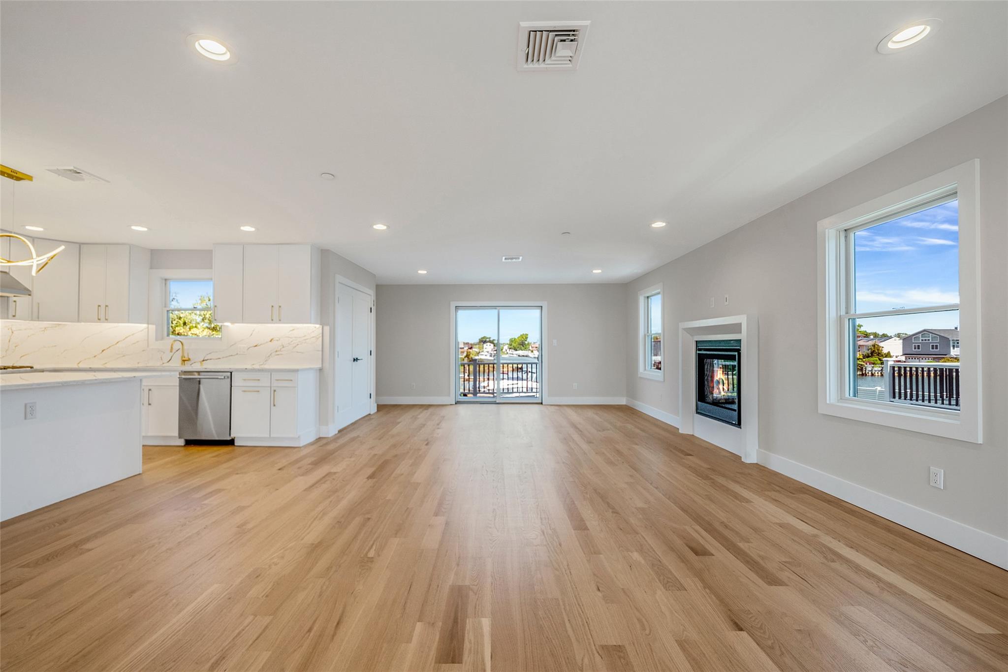 237 Mott Street, Oceanside, NY 11572