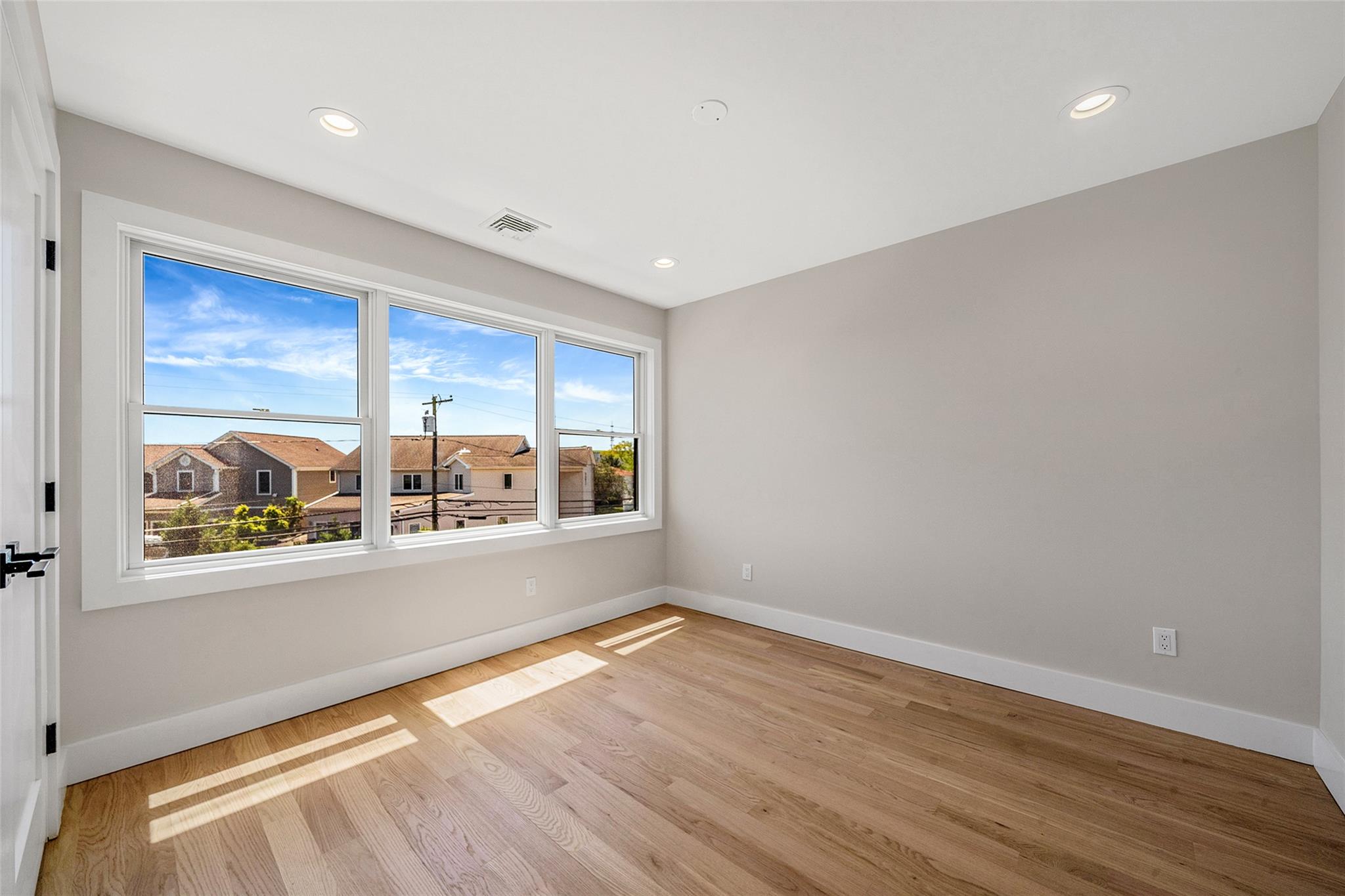 237 Mott Street, Oceanside, NY 11572