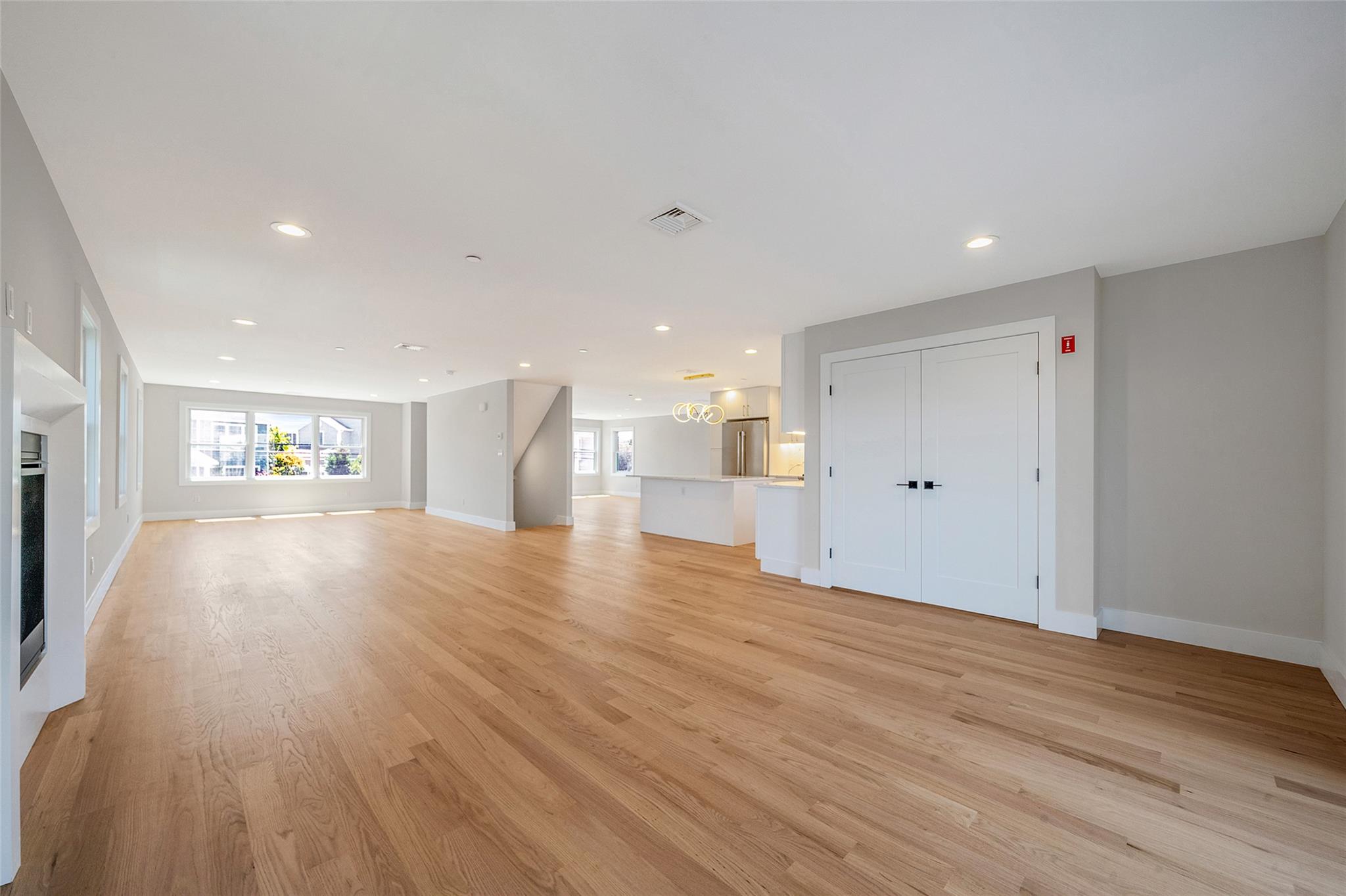 237 Mott Street, Oceanside, NY 11572