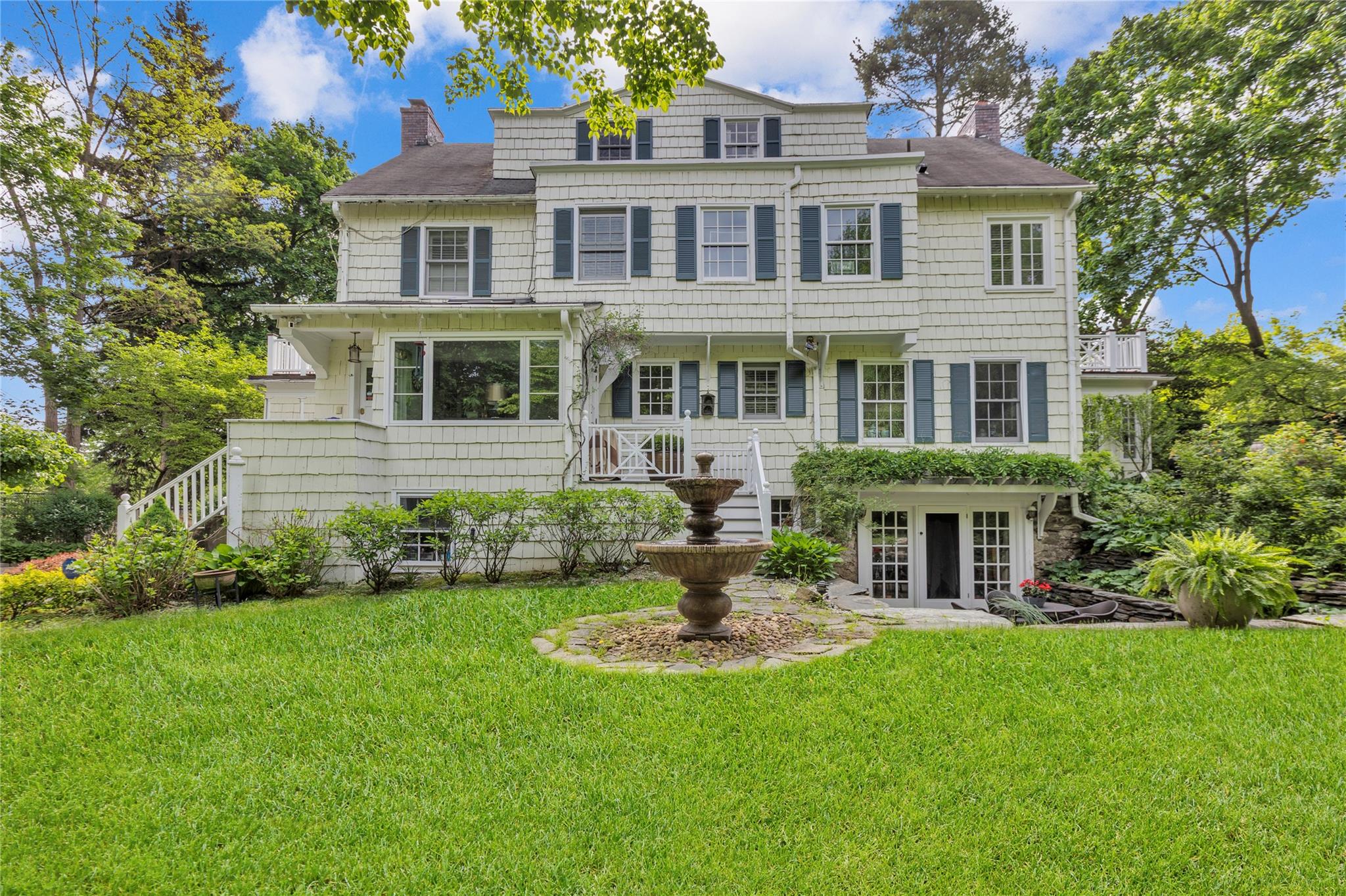 91 Warwick Road, Bronxville, NY 10708