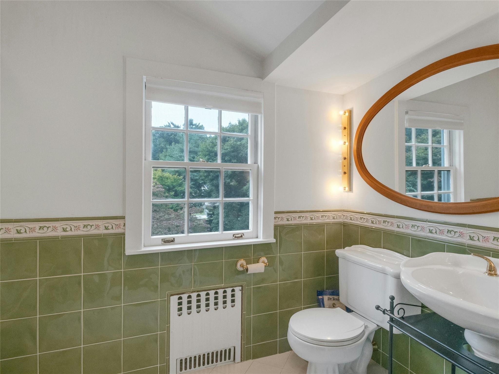 91 Warwick Road, Bronxville, NY 10708