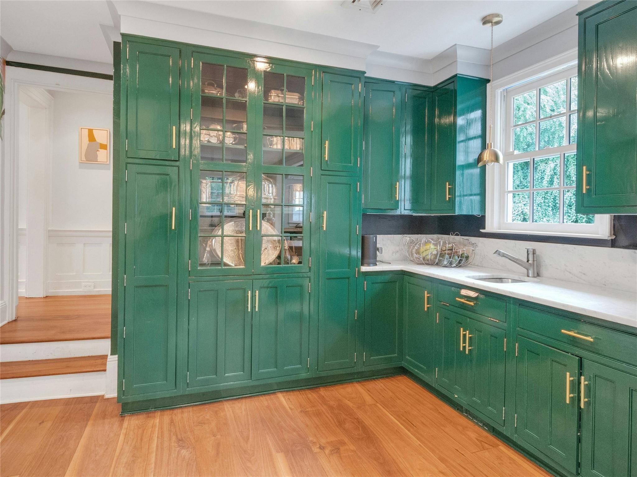 91 Warwick Road, Bronxville, NY 10708