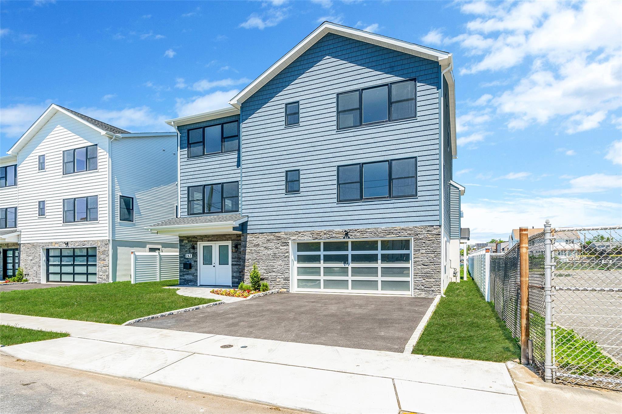 243 Mott Street, Oceanside, NY 11572