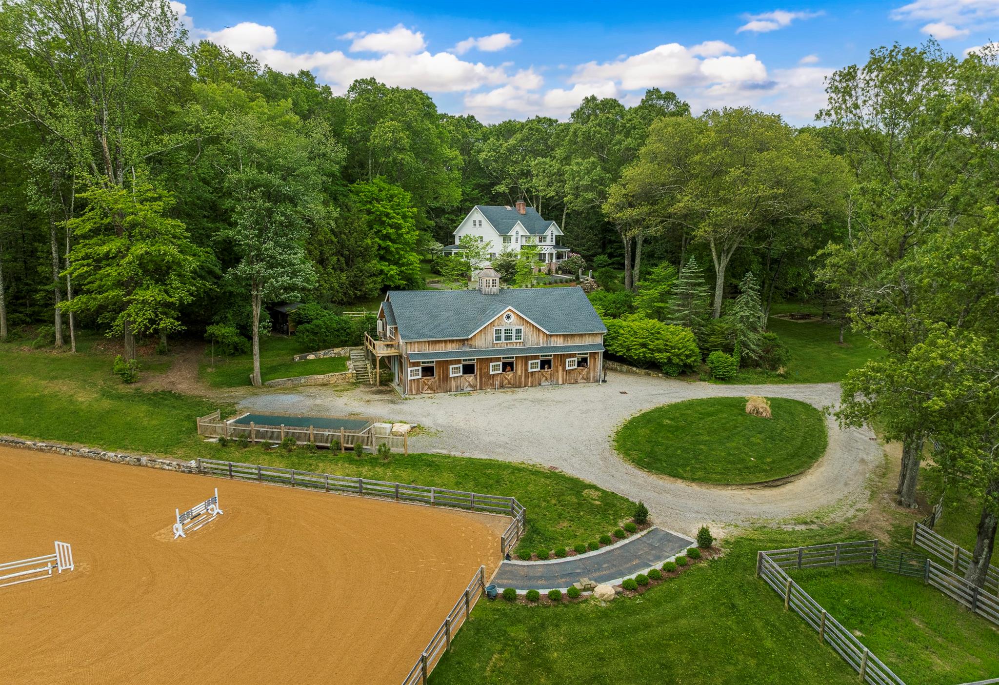 8 Lost Pond Lane, North Salem, NY 10560