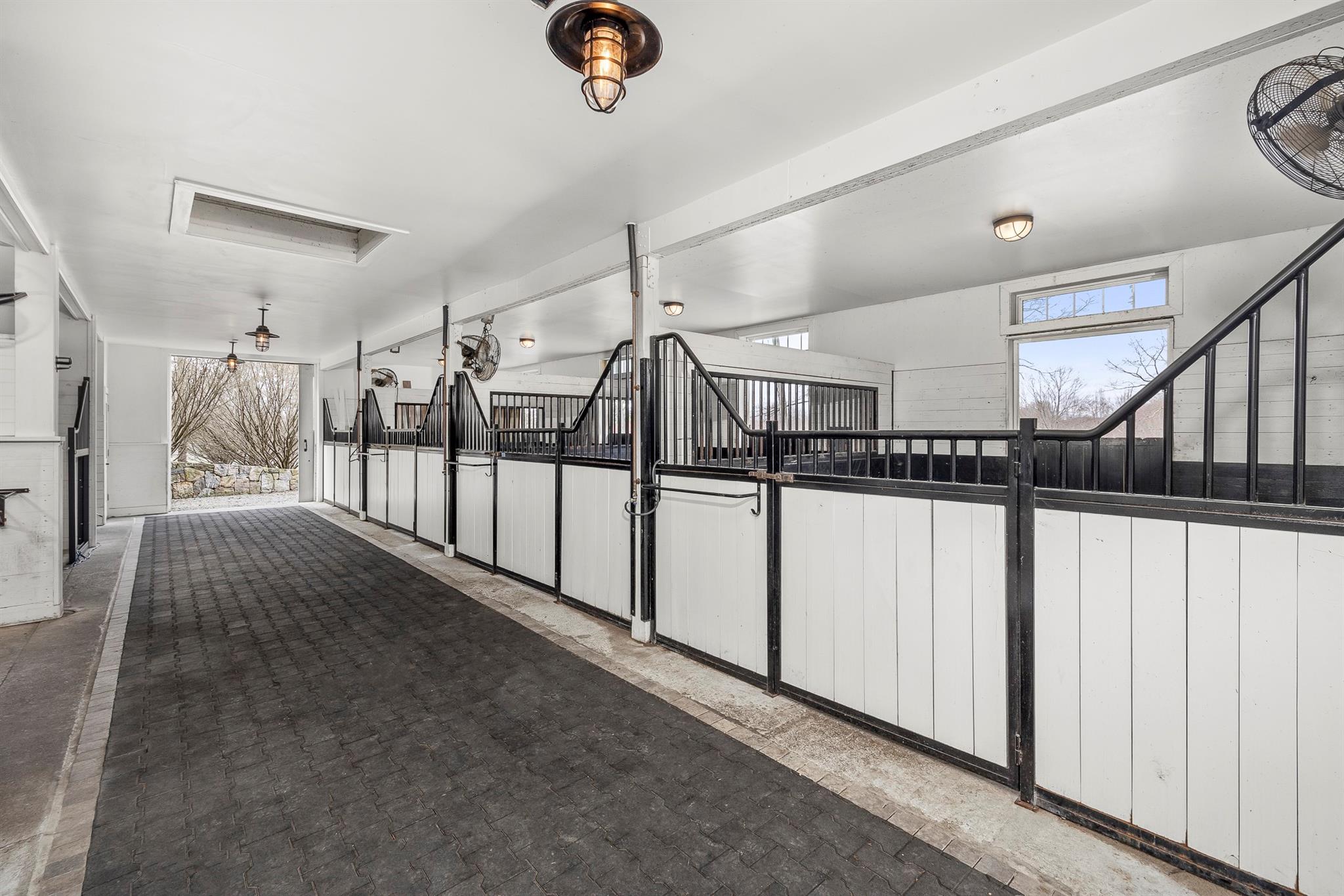 8 Lost Pond Lane, North Salem, NY 10560