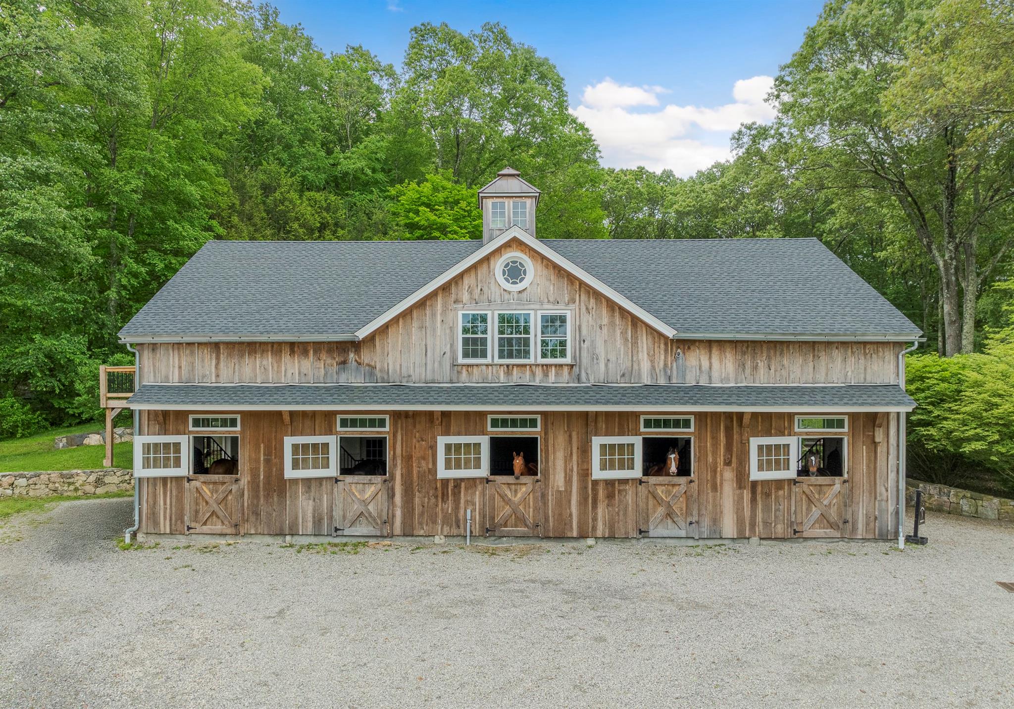 8 Lost Pond Lane, North Salem, NY 10560