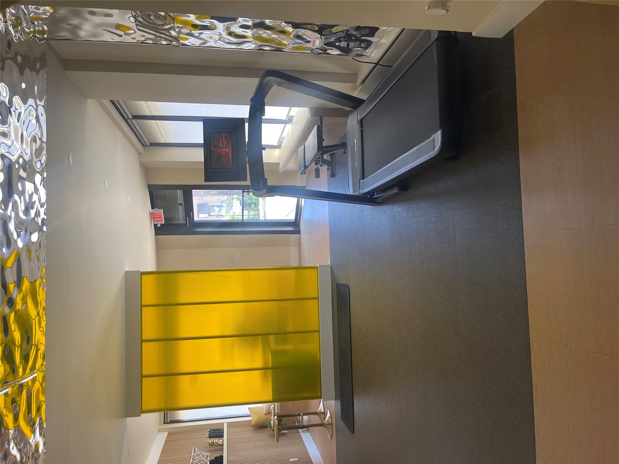 41 lawrence Avenue, Lawrence, NY 11559