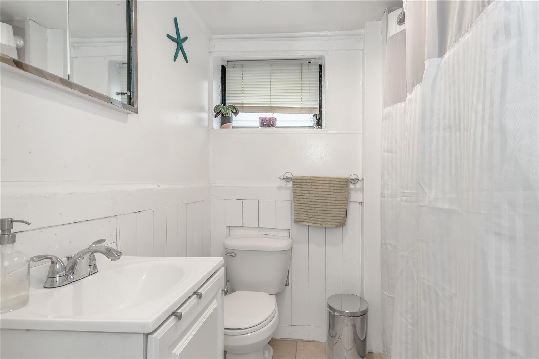 190-30 103rd Avenue, Hollis, NY 11423