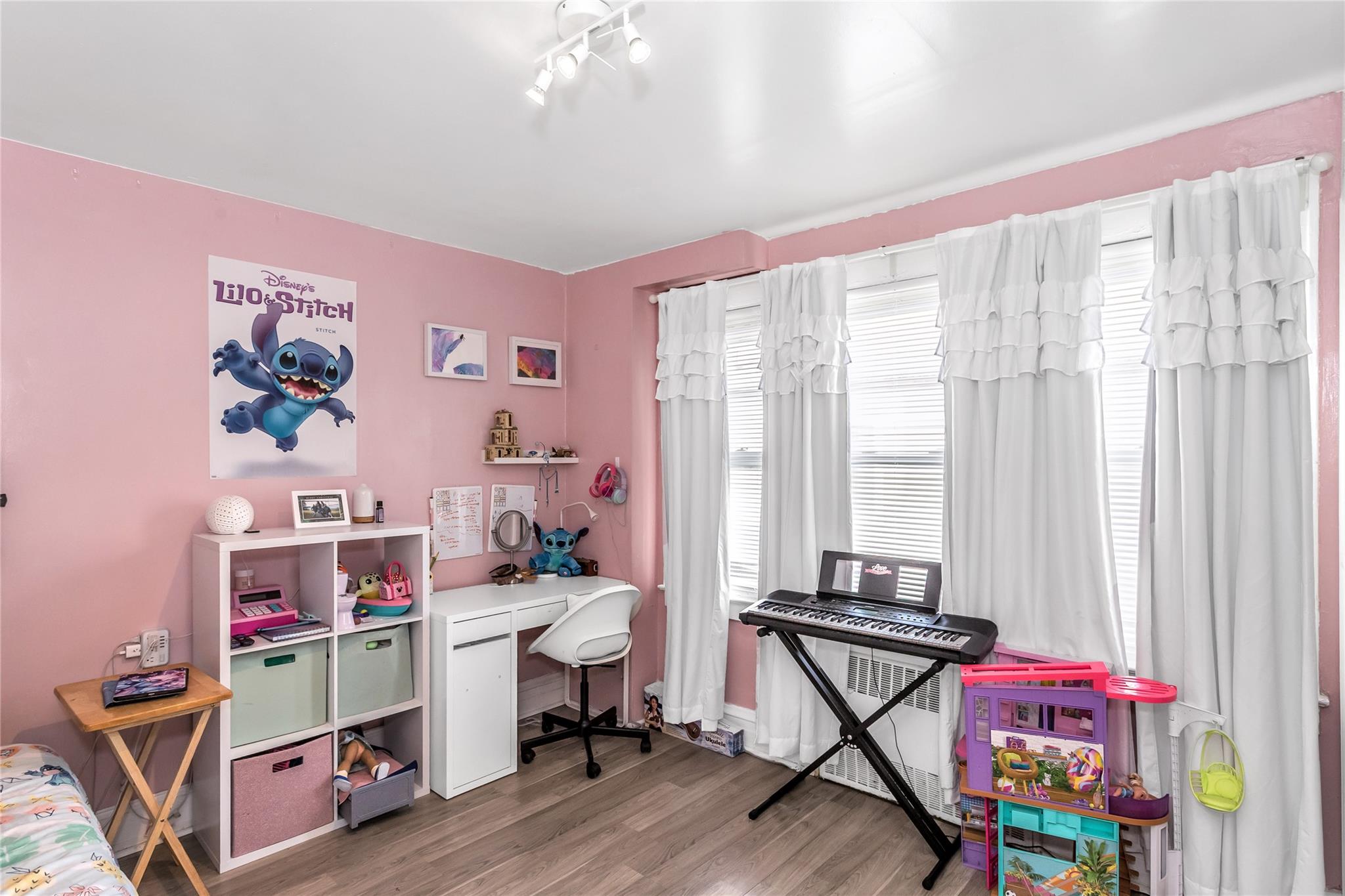 190-30 103rd Avenue, Hollis, NY 11423