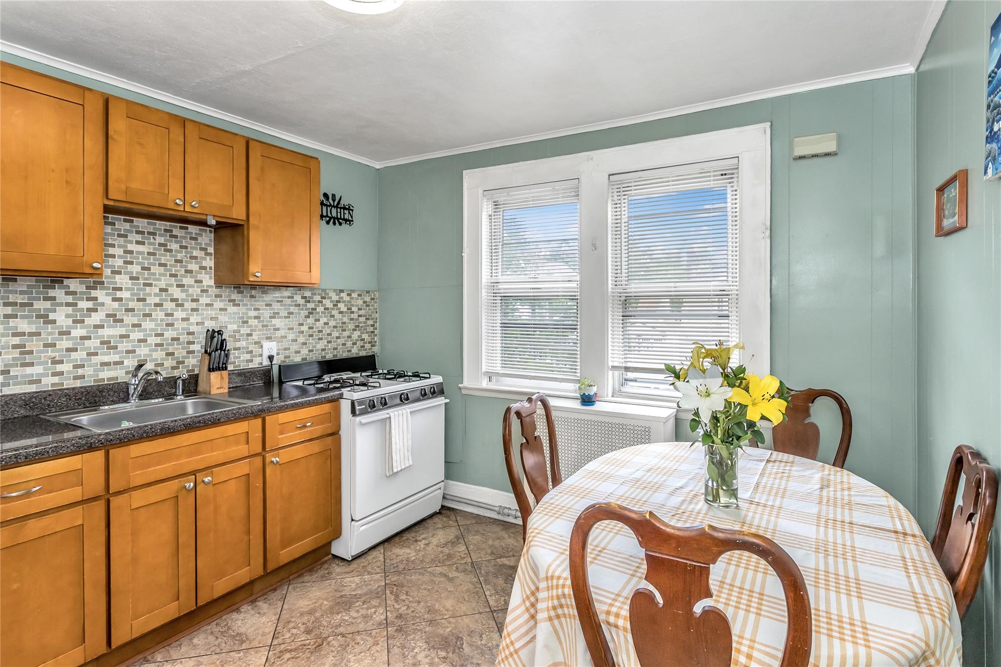 190-30 103rd Avenue, Hollis, NY 11423