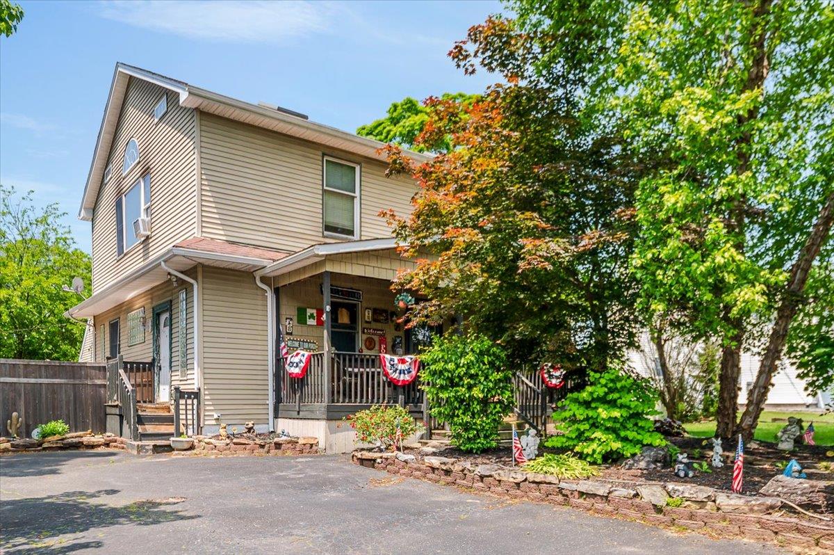35 Cooke Avenue, Holtsville, NY 11742