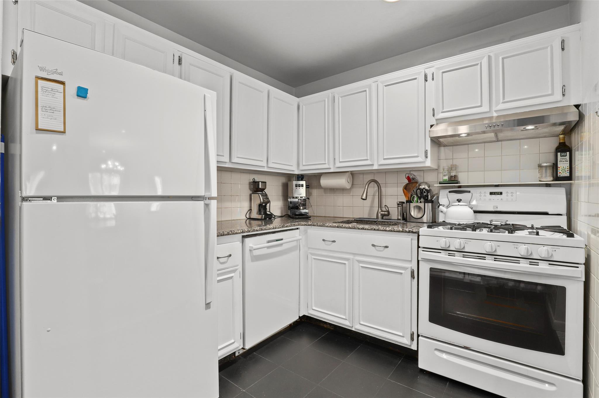 25 Lake Street # 7K & 7L, White Plains, NY 10603