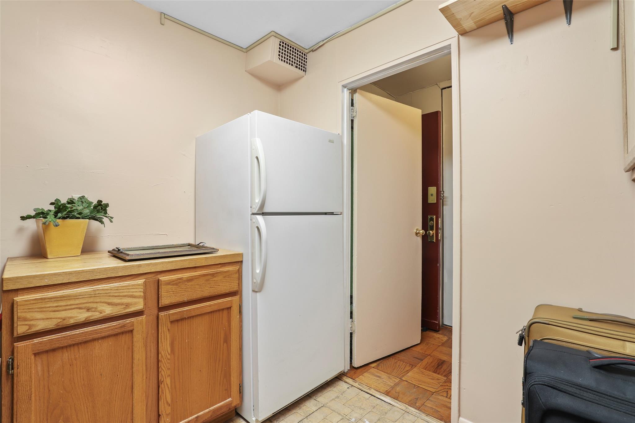 25 Lake Street # 7K & 7L, White Plains, NY 10603