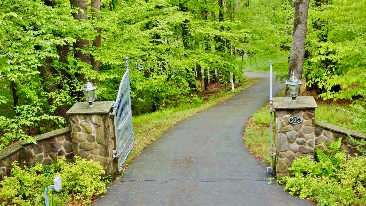 935 Starlight Road, Monticello, NY 12701