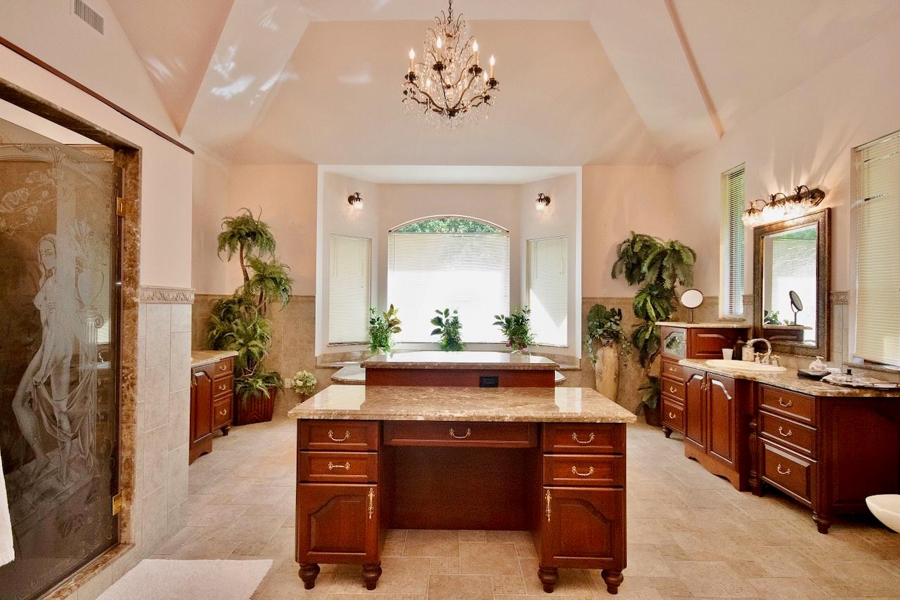 935 Starlight Road, Monticello, NY 12701