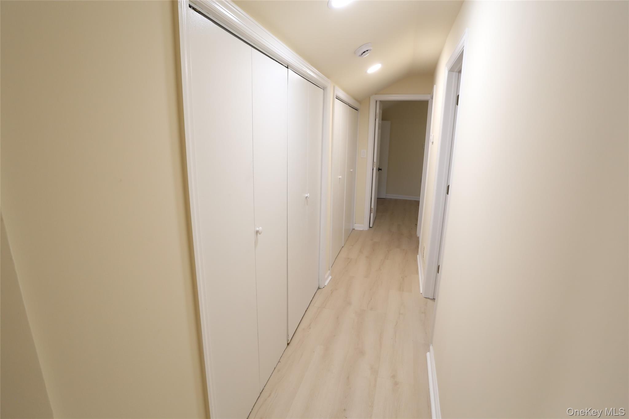 20 Pineview Road, West Nyack, NY 10994