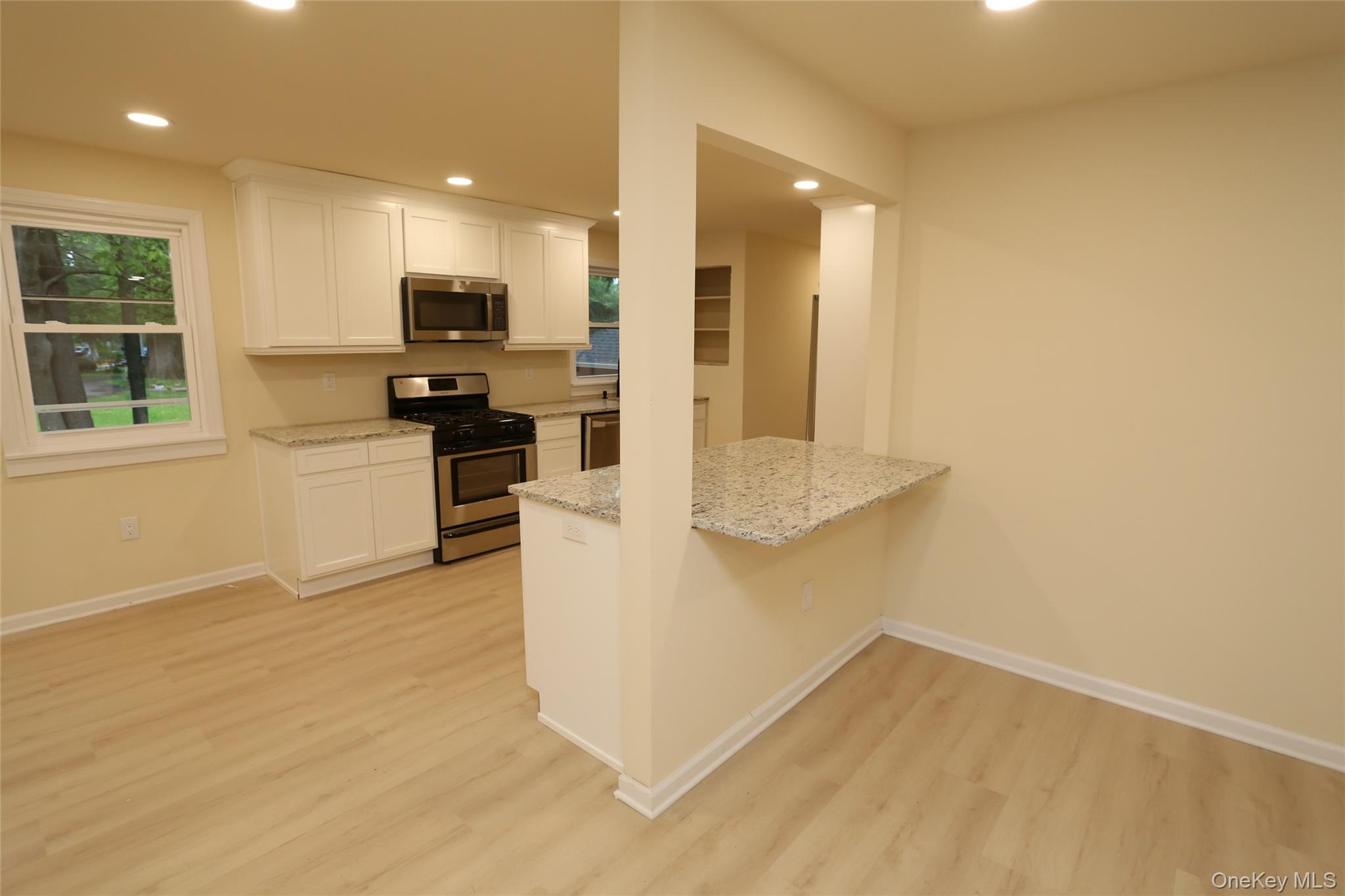 20 Pineview Road, West Nyack, NY 10994