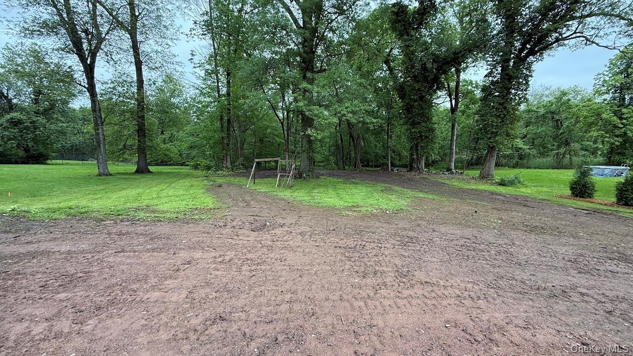 20 Pineview Road, West Nyack, NY 10994