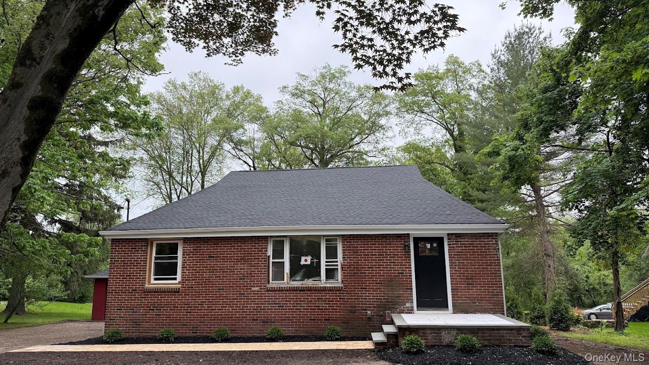 20 Pineview Road, West Nyack, NY 10994